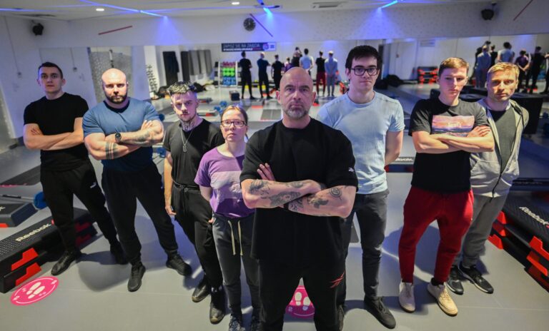 jak wygląda kurs na trenera personalnego - grupa ze szkolenia w Warszawie